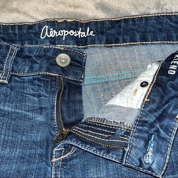 Aeropostale Boyfriend Jean Shorts Women’s Size 4 - Picture 3 of 10